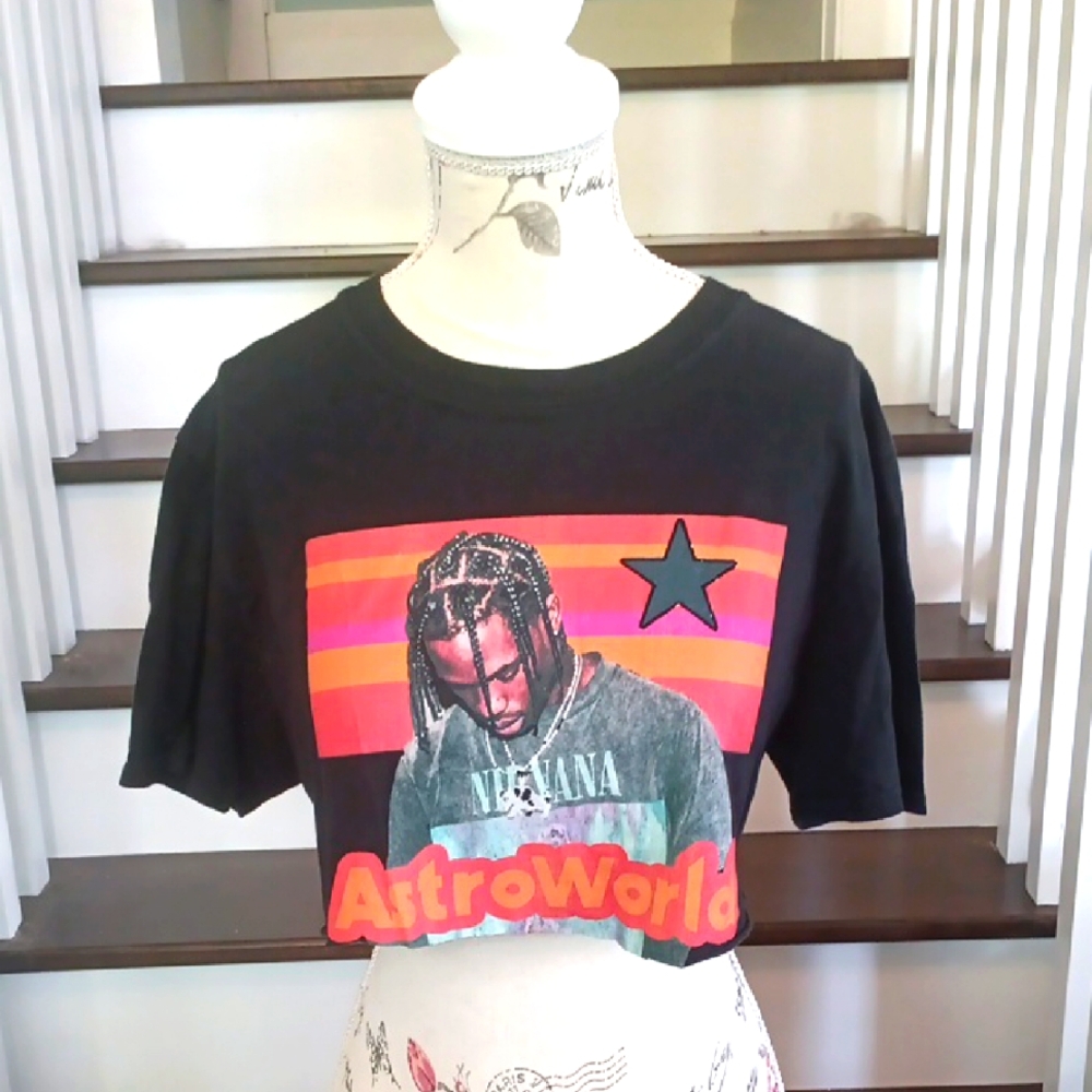 % AstroWorld Travis Scott Graphic Crop Top Tee